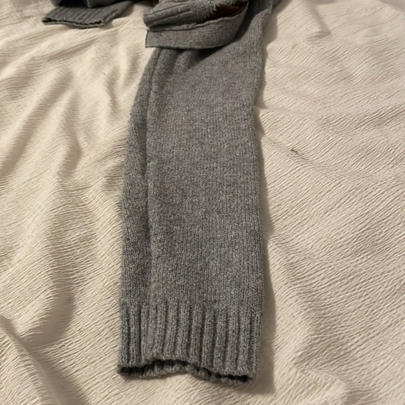 American Eagle Grey cardigan - Picture 5 of 5